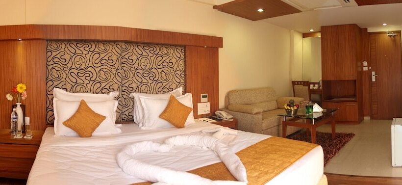 اتاق اجرایی, Pristine Residency