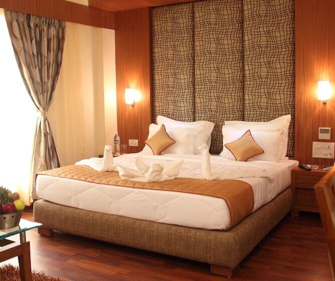 اتاق اجرایی, Pristine Residency