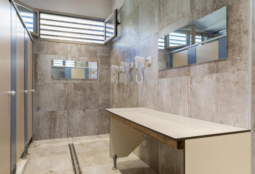 چادر با خدمات رفاهی استاندارد, Puntala Camp & Resort