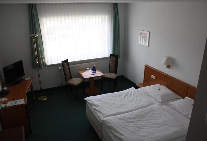 غرفة قياسية, & Restaurant Bergfried