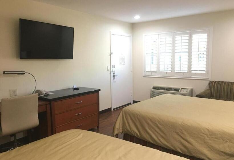 חדר סטנדרט מותאם לאדם עם מוגבלויות, Simply Home Inn & Suites   Riverside