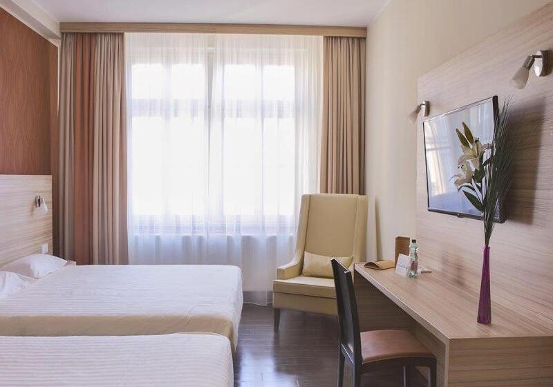 Семейный Номер, Star G Hotel Premium Dresden Altmarkt