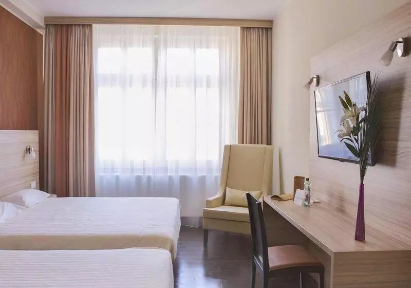 اتاق خانوادگی, Star G Hotel Premium Dresden Altmarkt