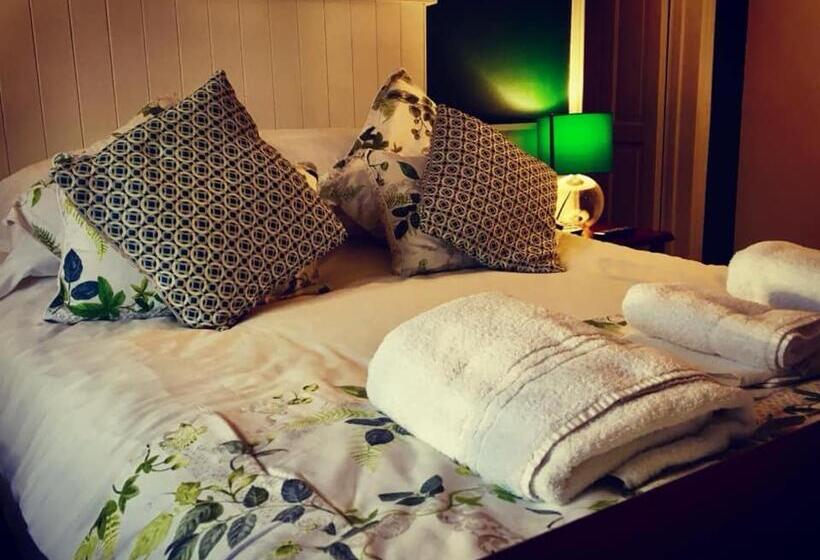 غرفة قياسية, The Highwayman