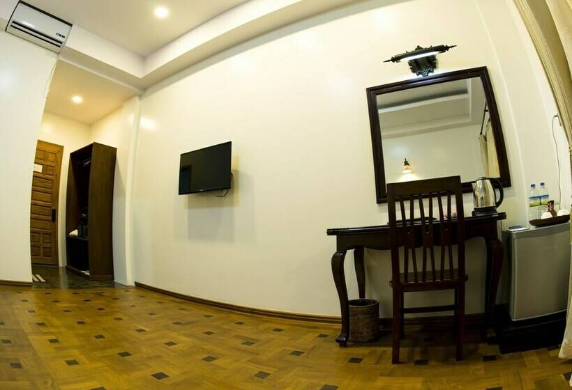 اتاق سوپریور, Yadanarpon Dynasty