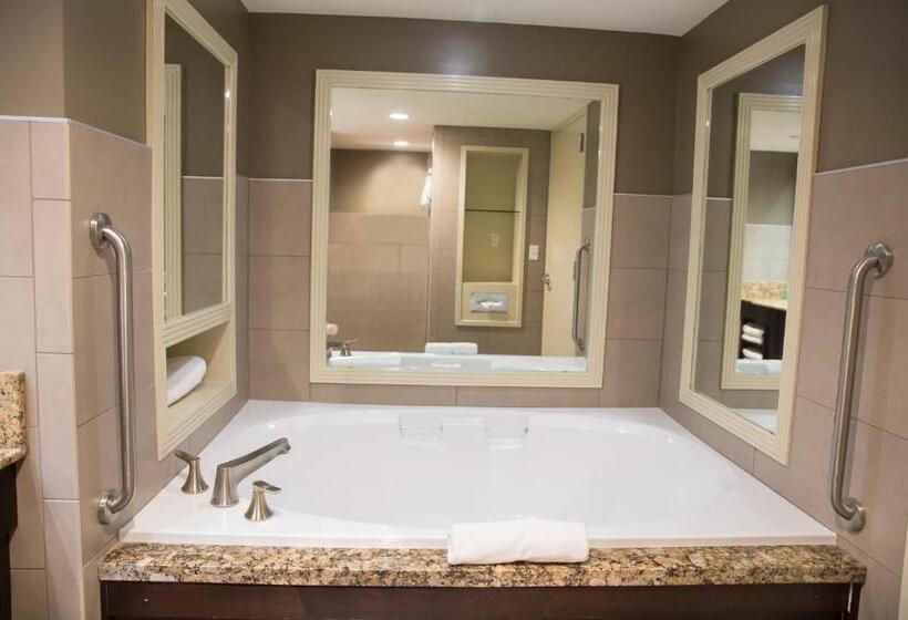 جناح, Isle Of Capri Casino Hotel Boonville