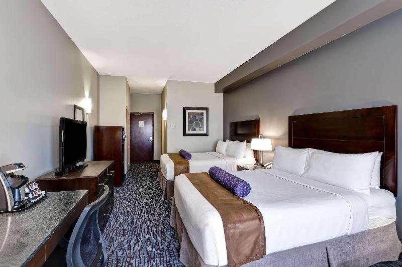 스위트 킹사이즈 침대, Fairways Resort