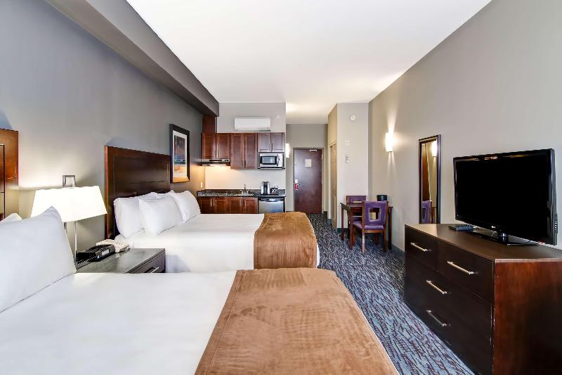 스위트 킹사이즈 침대, Fairways Resort