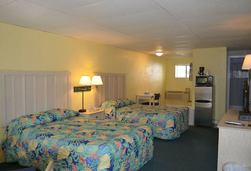 ２ダブルベッドのスタンダードルーム, Palmetto Beachfront Hotel, A By The Sea Resort