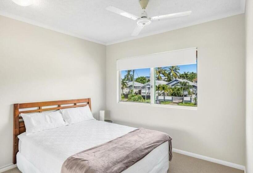 آپارتمان 3 خوابه, North Cove Waterfront Suites