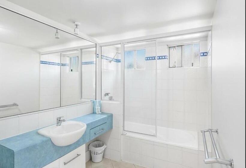 آپارتمان 3 خوابه, North Cove Waterfront Suites