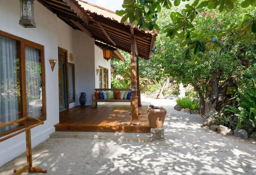 Апартаменты 2 Спальни Вид на Море, Plataran Komodo Resort & Spa   Chse Certified