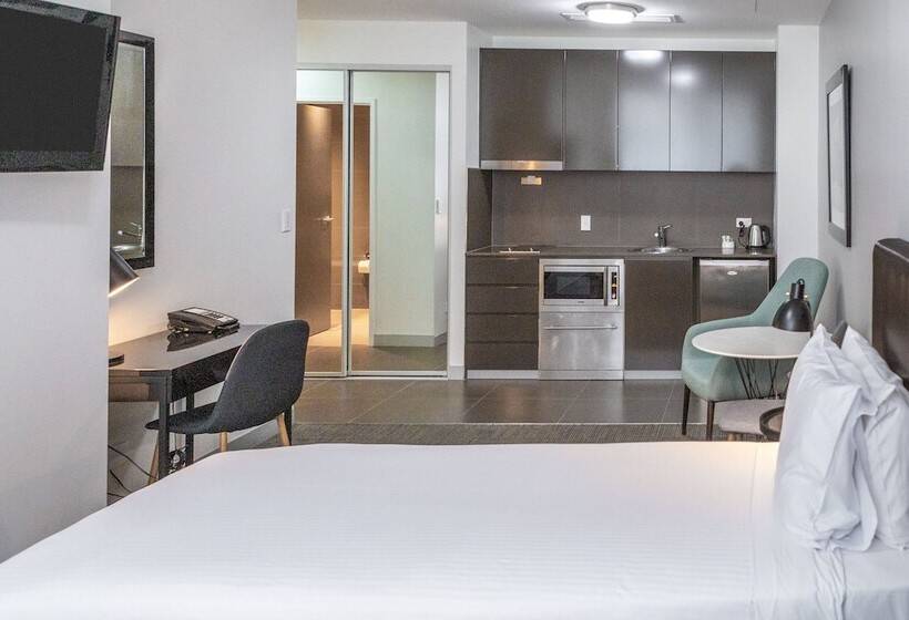 Студия Стандарт Двуспальная Кровать, Holiday Inn & Suites Sydney Bondi Junction, An Ihg