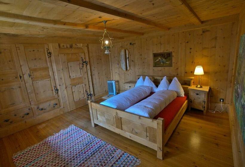 标准间, Chasa Sassalba