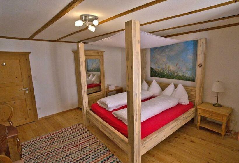 标准间, Chasa Sassalba