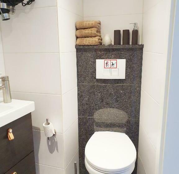 Номер Стандарт, Fremdenzimmer   Petit Quartier