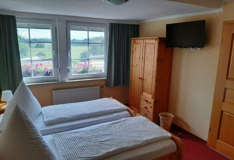 غرفة قياسية, Gasthaus Und Pension Zum Biber