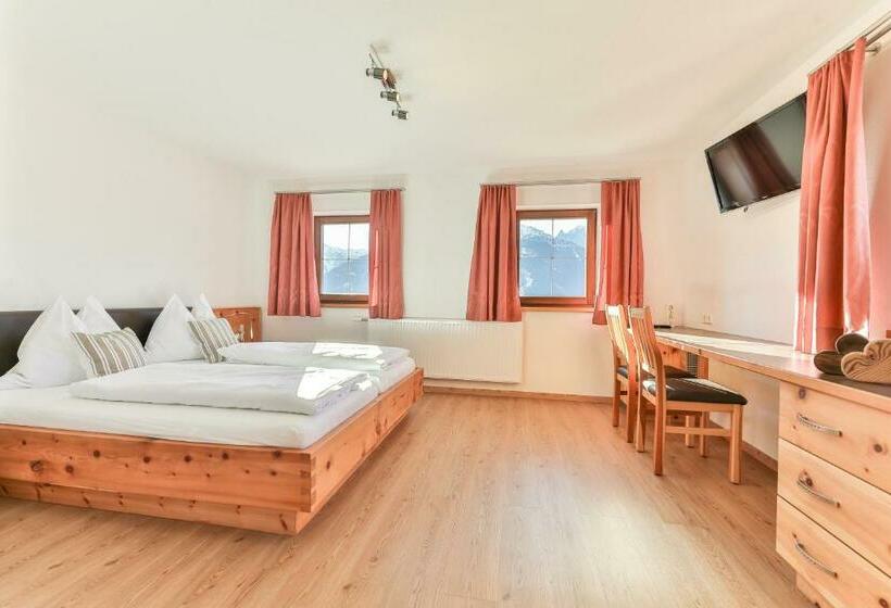 Номер Стандарт Вид на Горы, Jörgishof