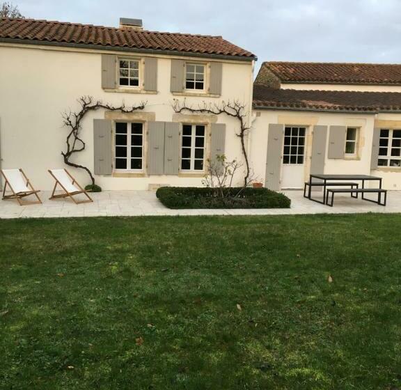 スタンダードルーム, A L Ombre Du Figuier