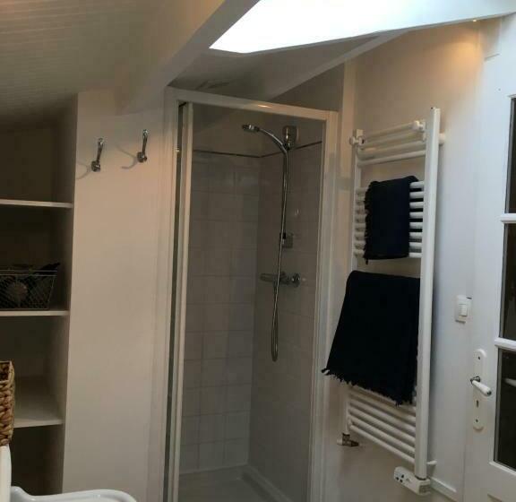 スタンダードルーム, A L Ombre Du Figuier