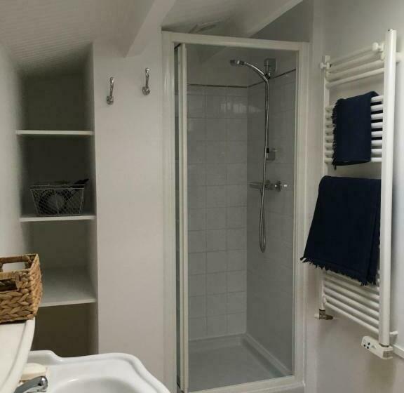 スタンダードルーム, A L Ombre Du Figuier