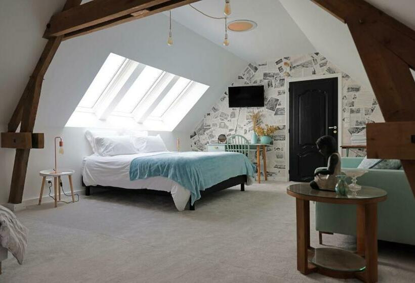 Deluxe Familie Værelse, Letabli