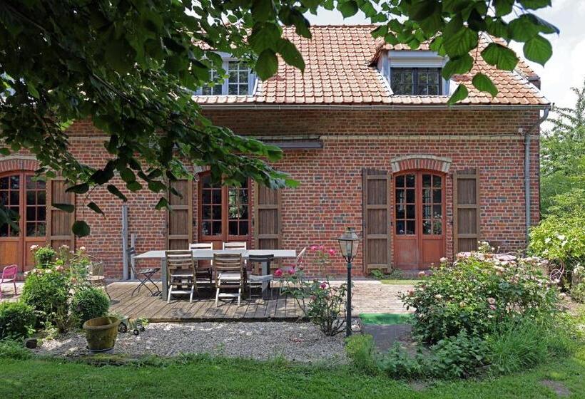 Deluxe Familie Værelse, Letabli