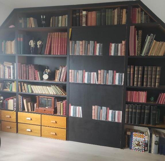 Familie Værelse, Letabli