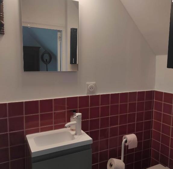 Familie Værelse, Letabli