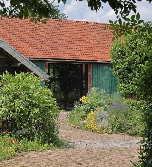 Deluxe Familie Værelse, Letabli