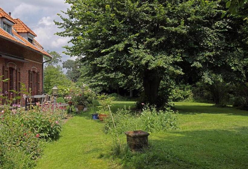 Familie Værelse, Letabli