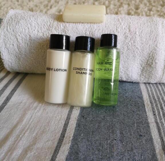 חדר סטנדרט חדר אמבטיה משותף, Thokazi Haven Guest House & Backpacker