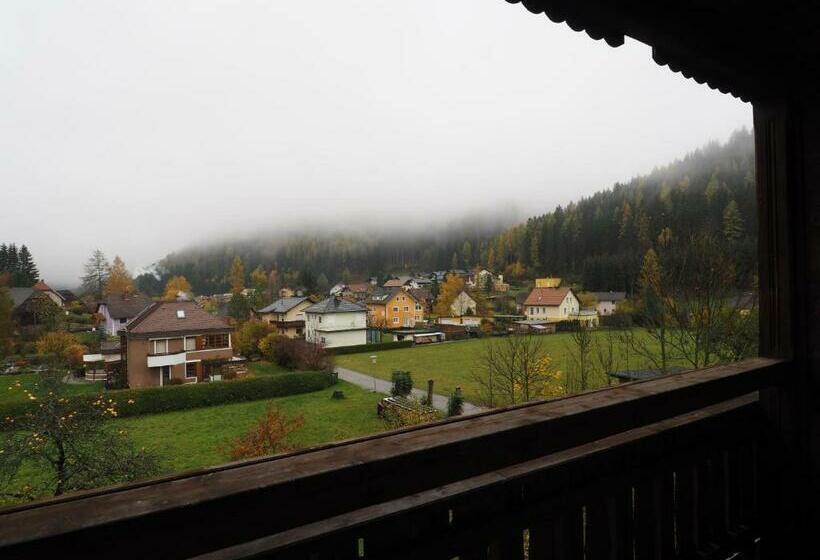 Номер Стандарт, Gasthof Zum Grünen Specht