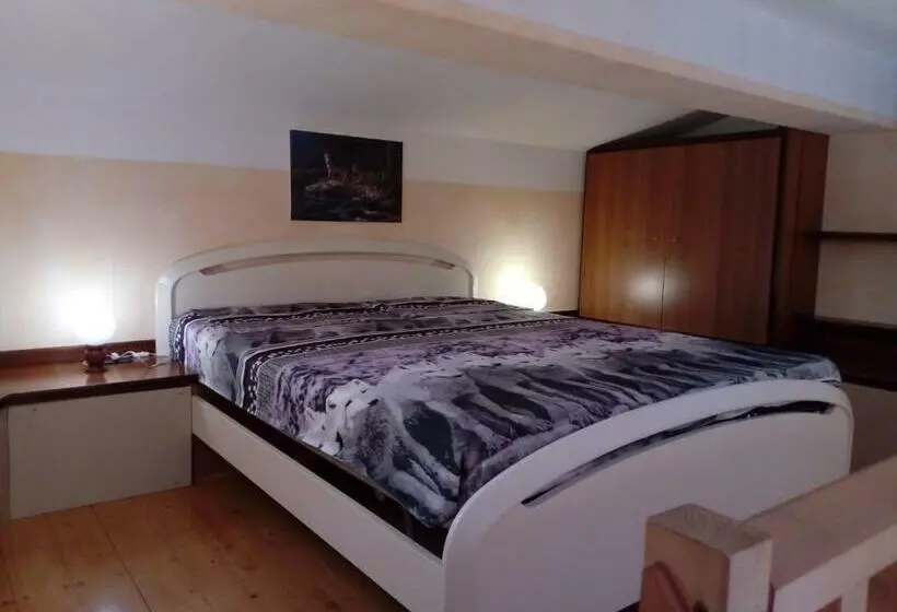 Perhehuone, B&b Il Rifugio Del Lupo   E6721