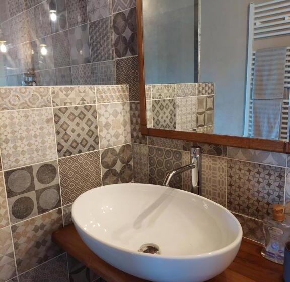 غرفة قياسية, Ca Növa