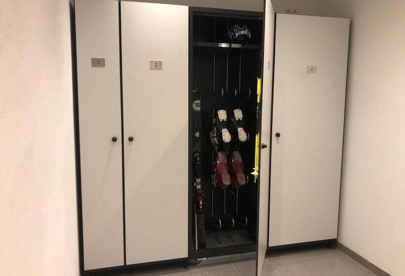 شقة غرفتين, Franzerl