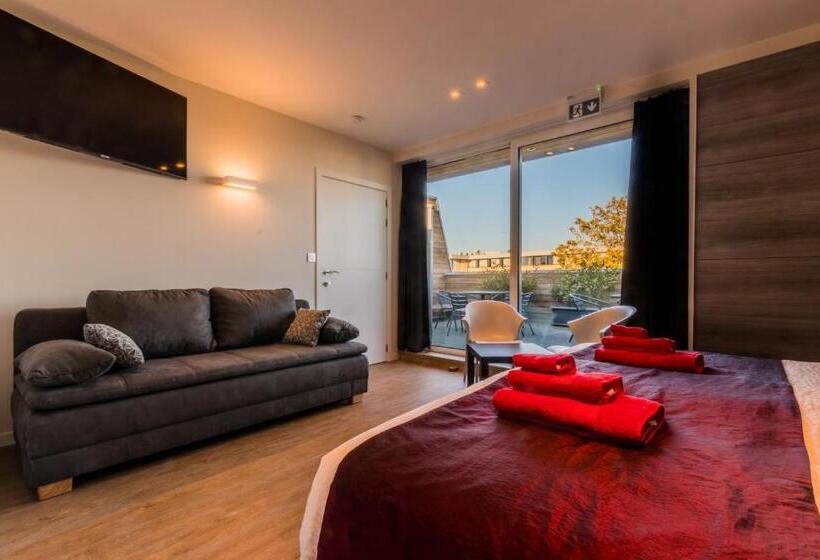 Perhejuniorsviitti, Orion B&b