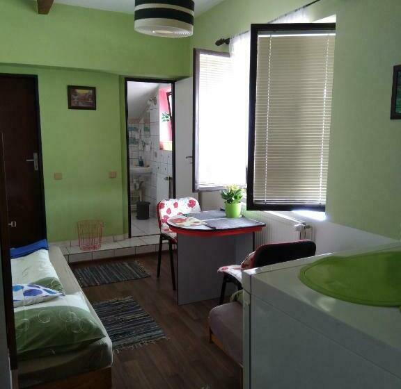 חדר סטנדרט לארבעה, Pension Family Club