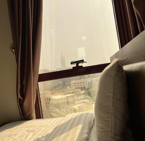 غرفة إقتصادية رباعية, فندق تهليل