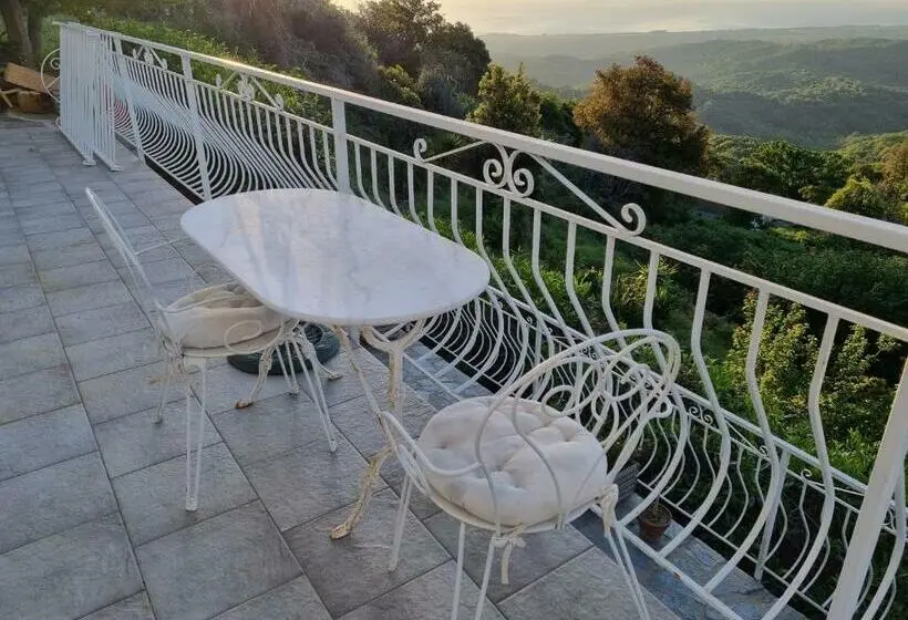 オーシャンビュースタンダードルームバルコニー付き, Casa Di Vadella