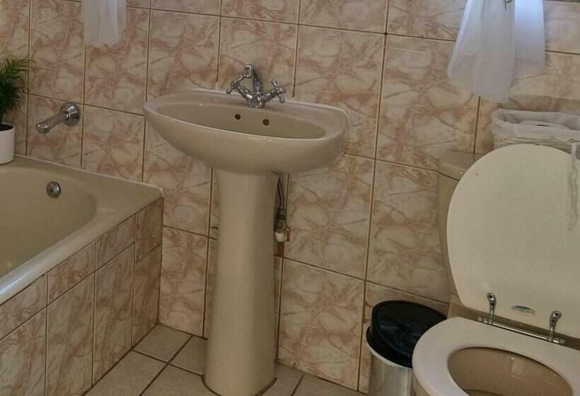 豪华房间, The Jewel