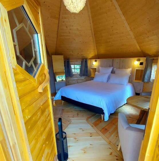 标准间, Au Coin Du Bois