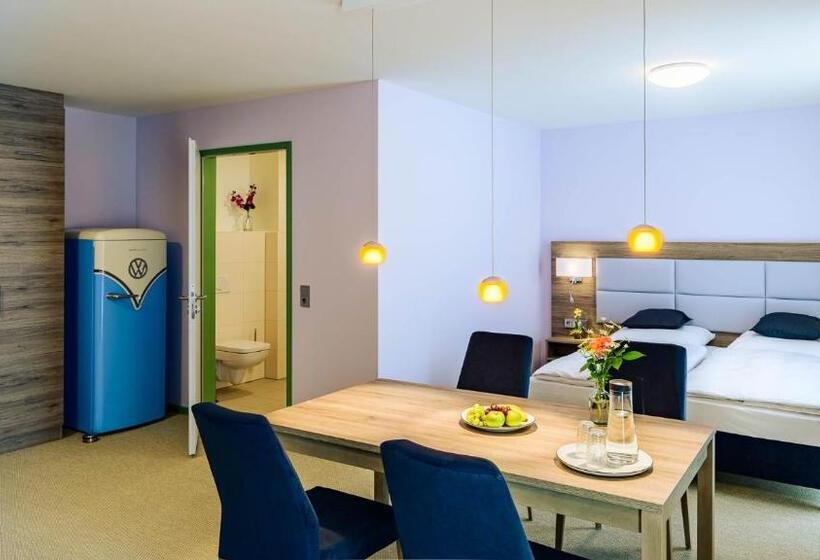 Семейный Номер, Nutzwedel Resort Farmers Lodge