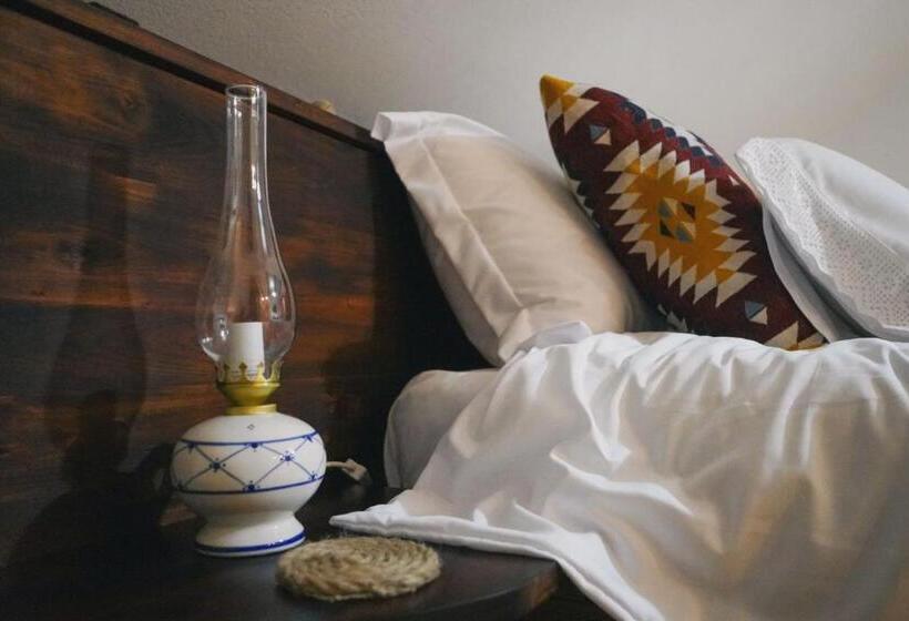 Трехместный Номер Стандарт Вид на Сад, Conacul Sanct Gurgh