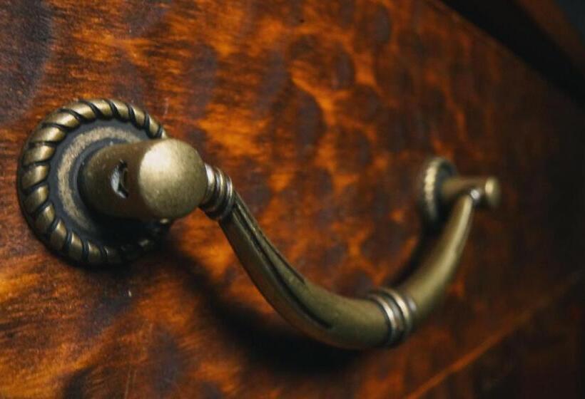 Номер Deluxe, Conacul Sanct Gurgh