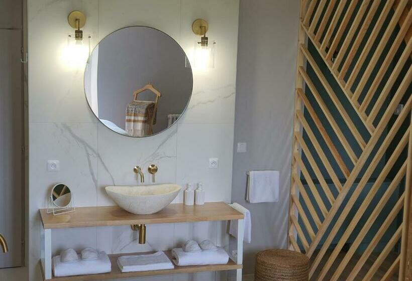 デラックスルーム, Le Moulin De Salazar