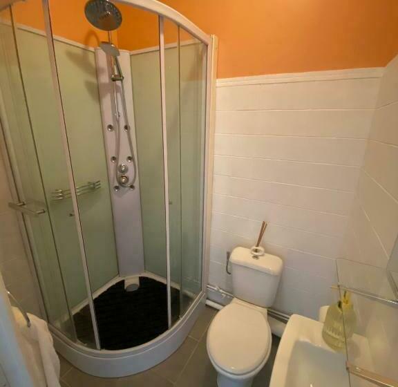 스탠다드 룸 킹사이즈 침대, Maison De Montgibaud