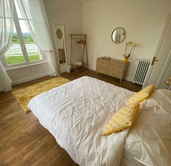 스탠다드 룸 킹사이즈 침대, Maison De Montgibaud