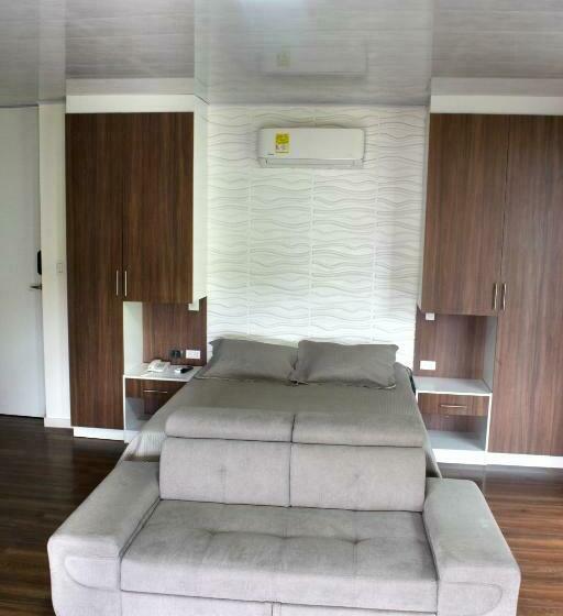 Family Suite, Cucaña