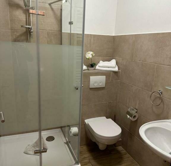 标准间, Gasthaus Afina